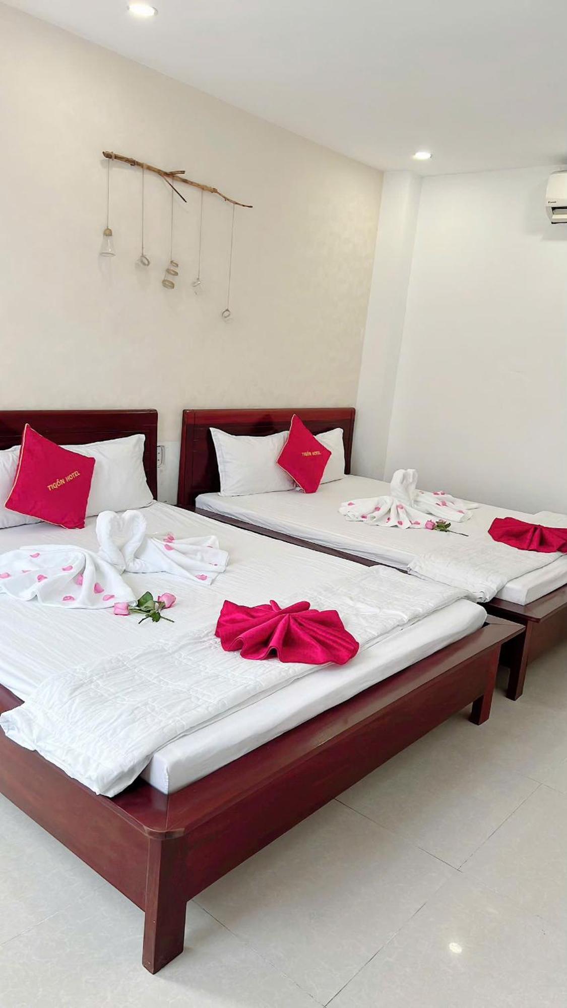 Hotel Tigon 头顿 外观 照片